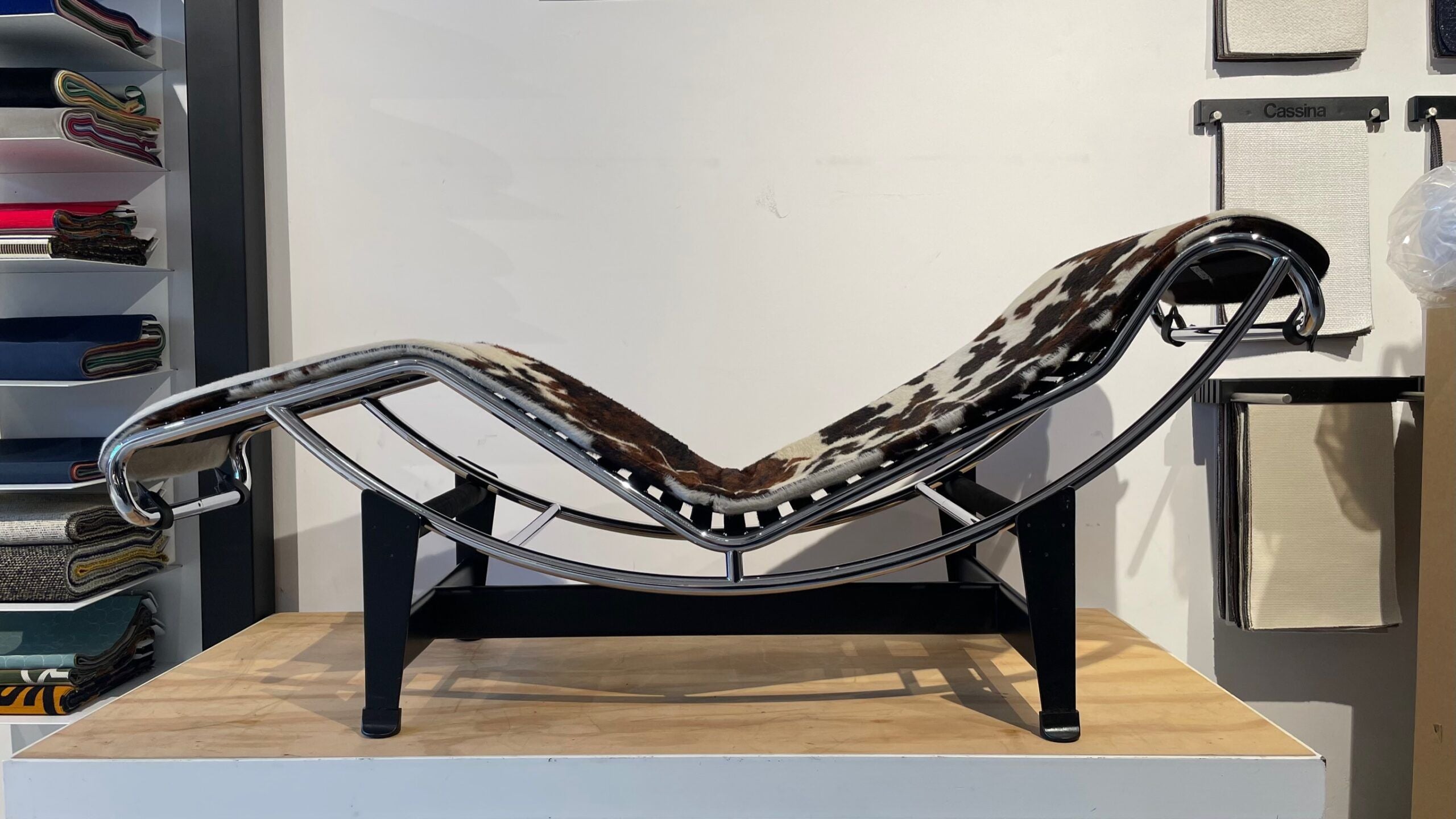 Matras in Hairyskin voor de Cassina LC4 - Wit / Bruin / Zwart