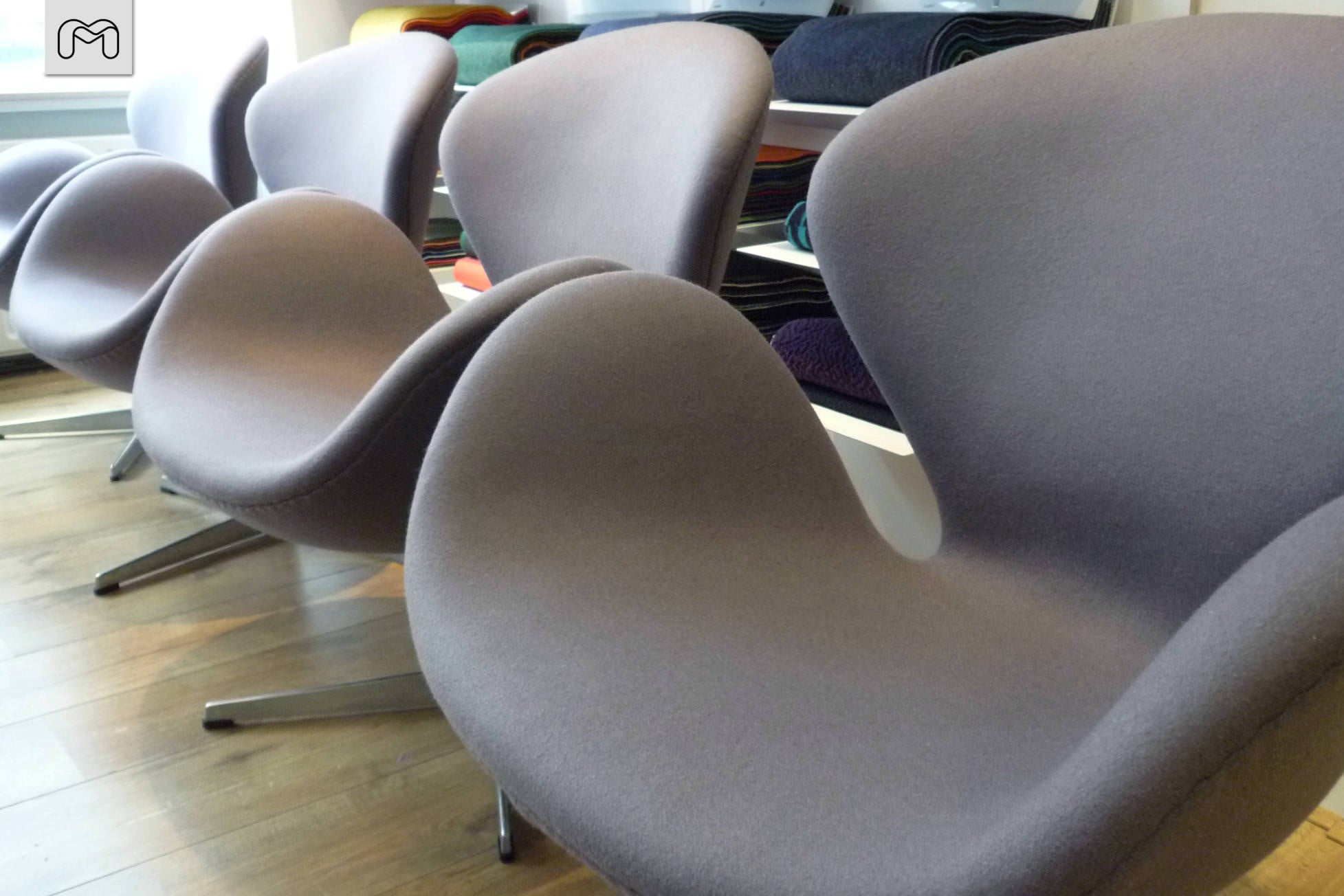 Fritz Hansen, Swan Chair