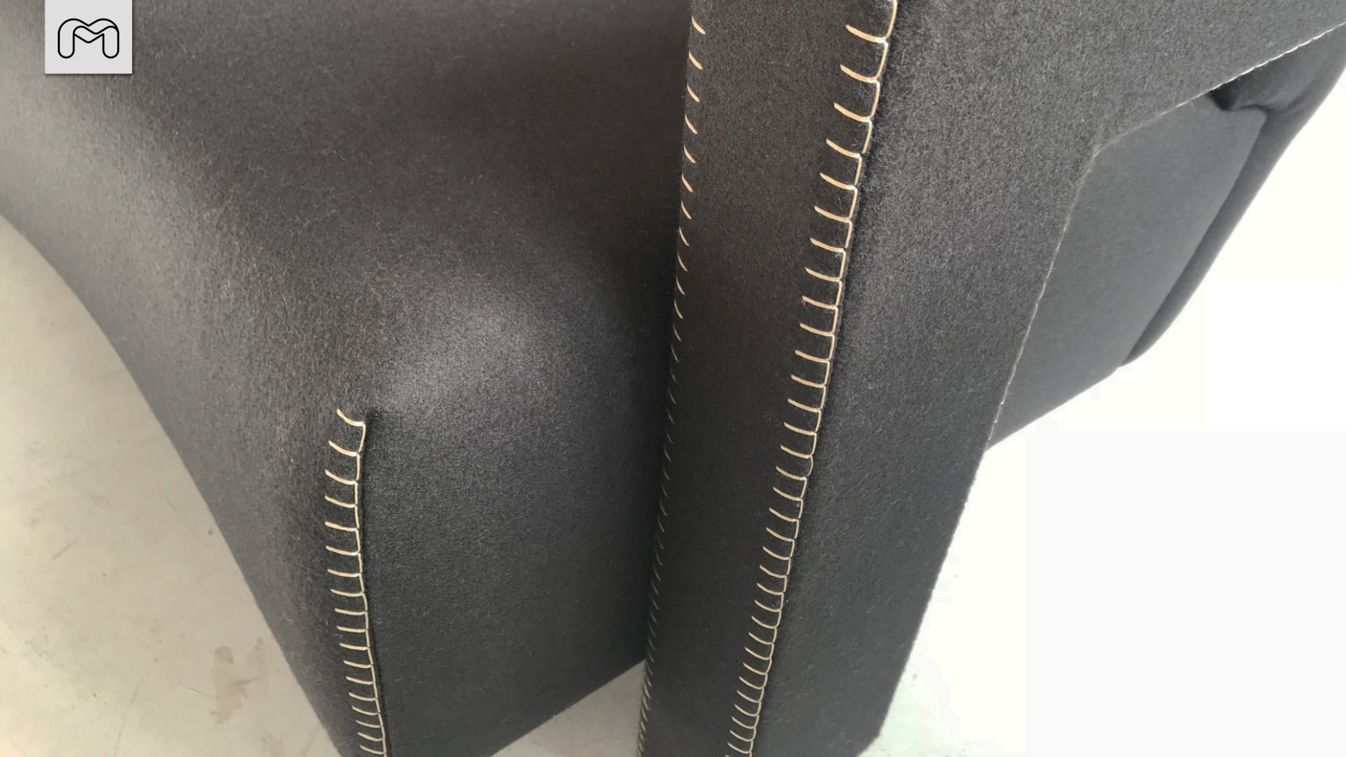 Cassina 637 Utrecht sofa