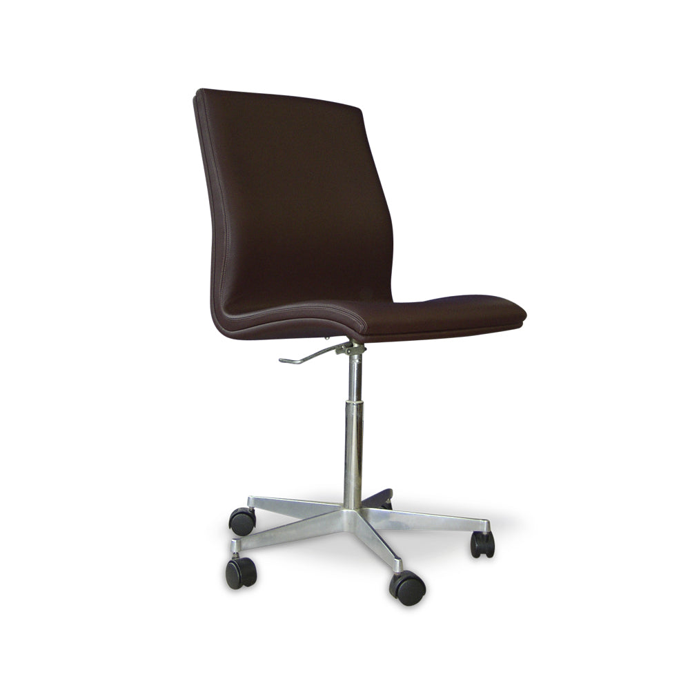 Fritz Hansen, Oxford Chair low back