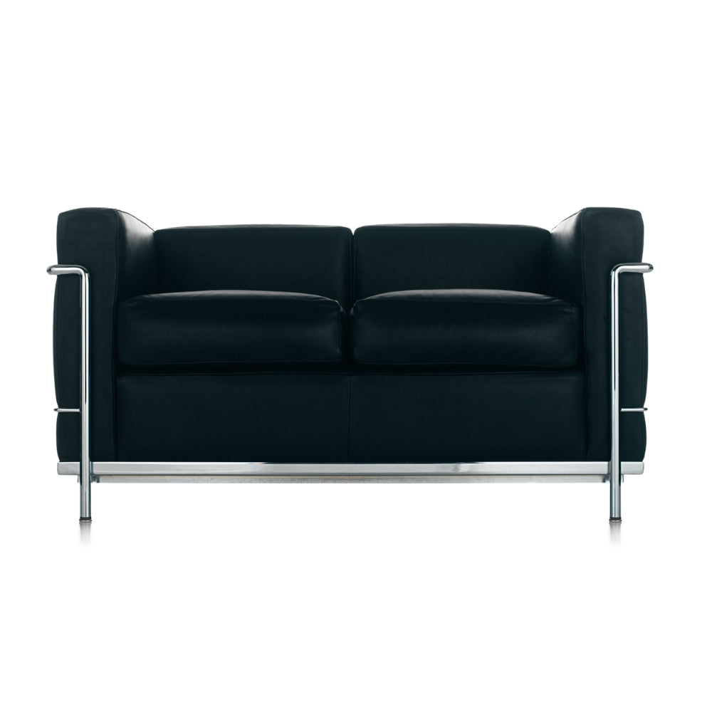 Cassina 002 Grand Confort — compacte 2-zits met actief zitcomfort