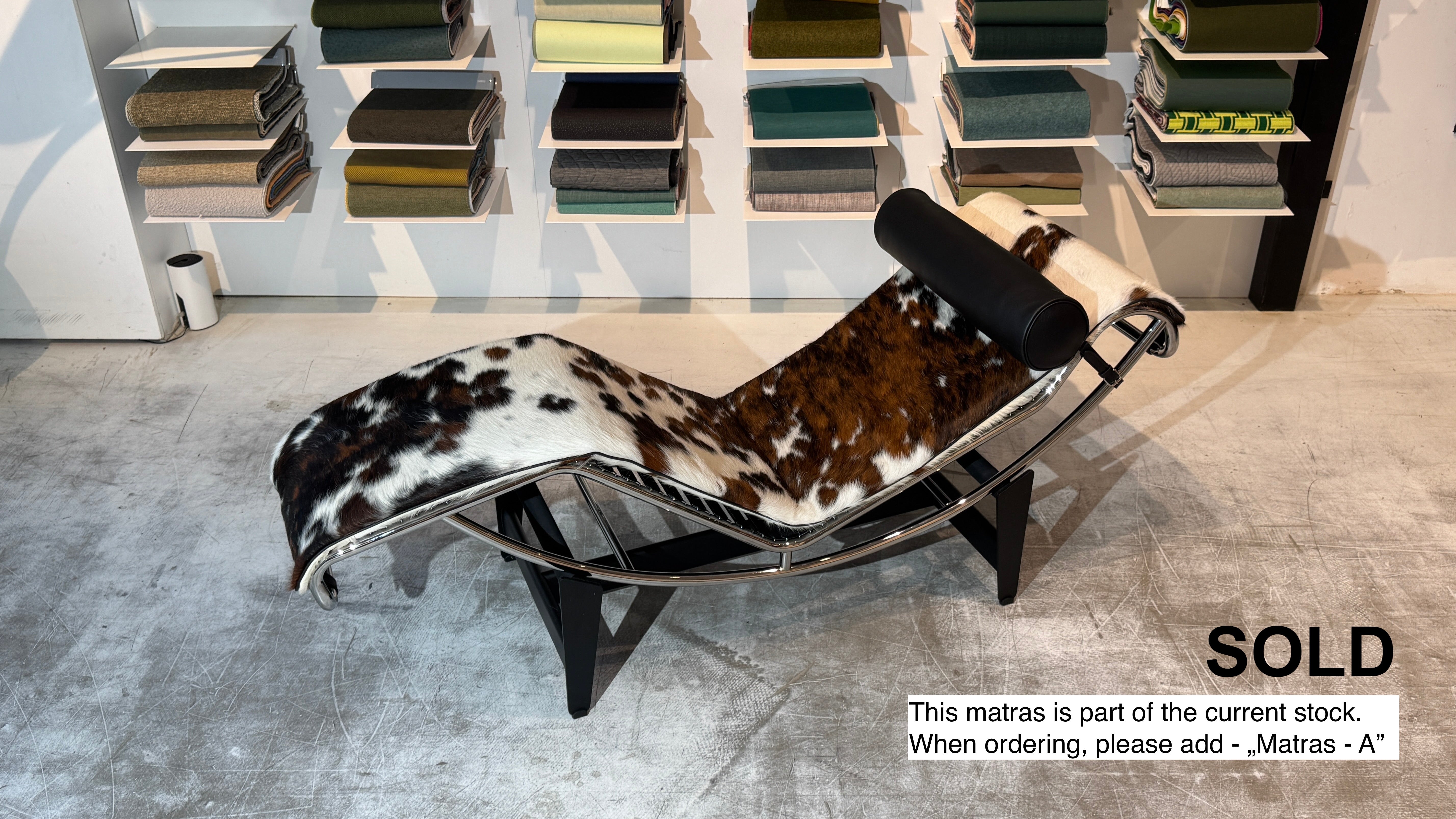 Matratze aus Haarfell für die Cassina LC4 - Weiß / Braun / Schwarz